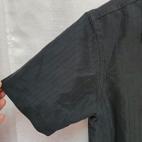 Boys Hawk Button Down Shirt! - Picture 4 of 9